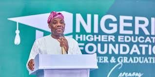 FG increases scholarship awards to N750,000 for PhD, N450,000 for undergraduates