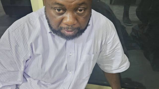 Remo by-election: Police nab PDP chieftains, INEC officials with huge sums of cash