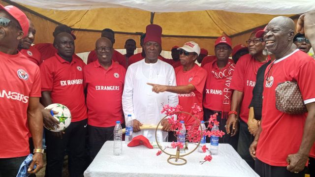 Isiadinso, ex Rangers skipper, laid to rest in Anambra