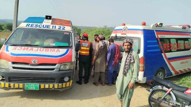 2 girls killed in Pakistan as gunmen open fire on schoolbus