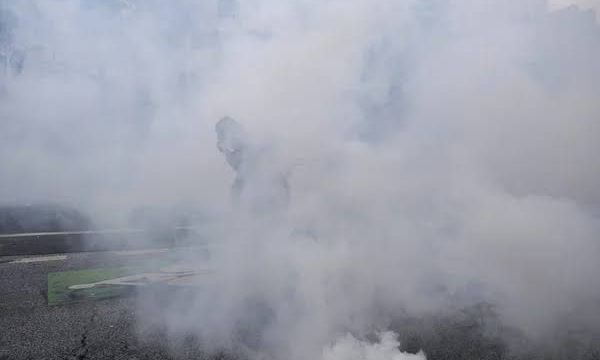 Bangladesh suspends mobile internet, police fire tear gas at protesters