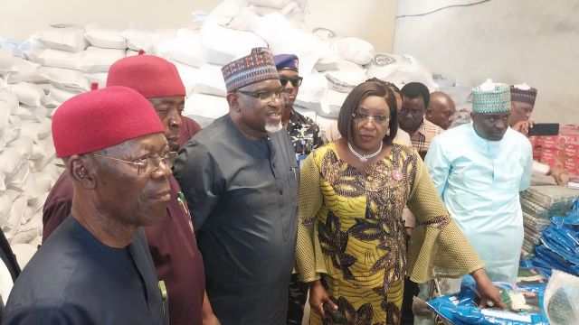 Rivers distributes presidential palliative to flood victims