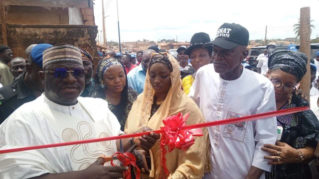 FG to revamp economy through training of 100,000 artisans