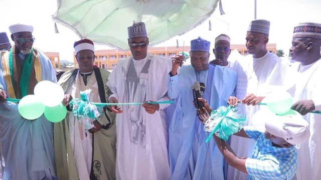 Zulum inaugurates school, hospital projects in southern Borno