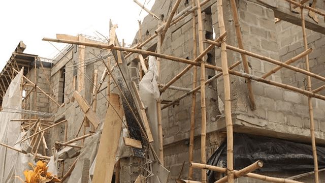 Wall collapse claims life of labourer in Lagos