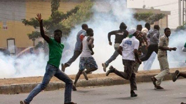 Kano in turmoil as hoodlums cause mayhem and assault journalists