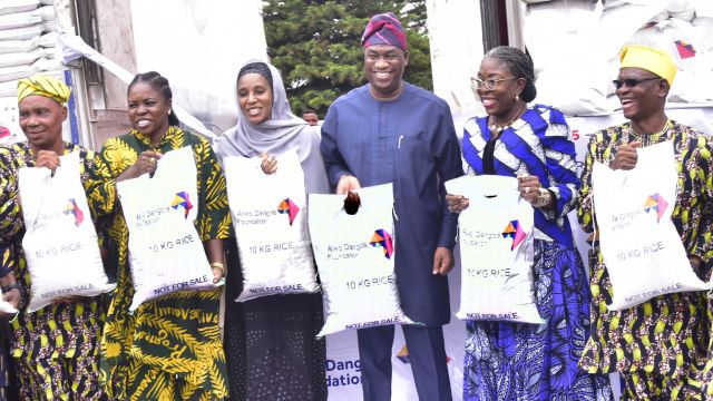 Lagos State receives Dangote Foundation donation of 80,000 bags of rice