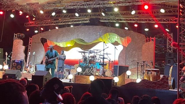 FirstBank sponsors ‘The Cavemen concert’