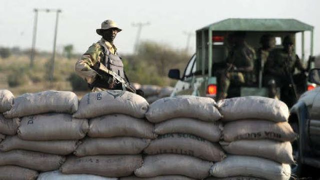 Nigerian army sets up checkpoints in abuja, leading to traffic congestion amid protest