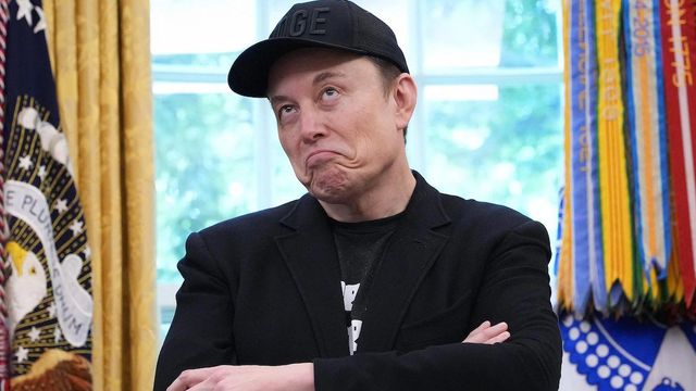 Report: Musk becomes 1st person worth $500bn
