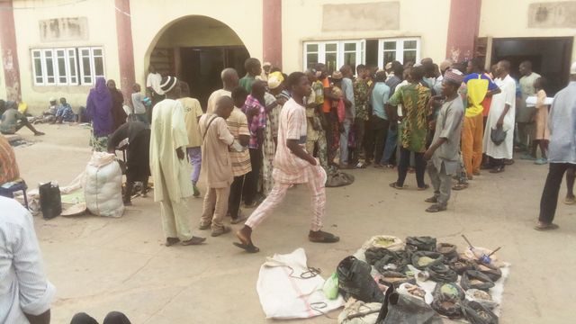 Economic hardship: Inside Ibadan Mosque, where households wrestle for five cups of rice