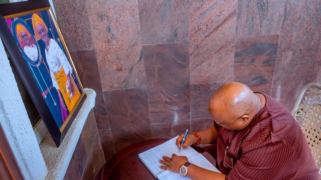 Governor Adeleke pays tribute to Late Erelu Anthonia Ayeni