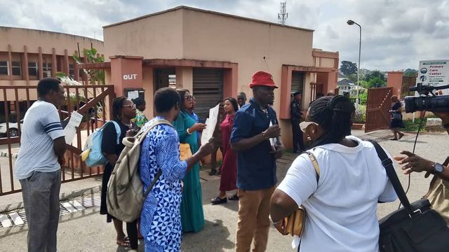 Oyo Federal workers call for improved working conditions