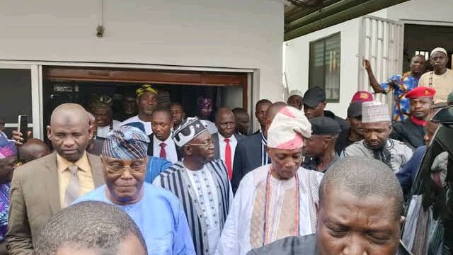 Atiku, El-Rufai, Ayu, Imoke pay courtesy visit to newly crowned Olubadan