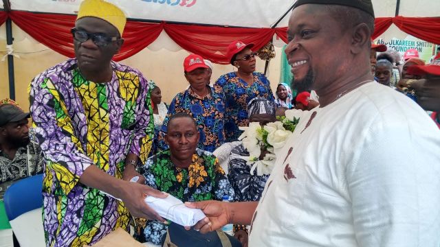 Hon. Abdulkareem Olugbenga Shittu empowers Ikorodu traders with 5th edition of interest-free loan scheme