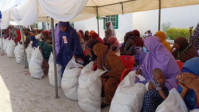 Dangote donates 30,000 bags of rice to vulnerable groups in Yobe