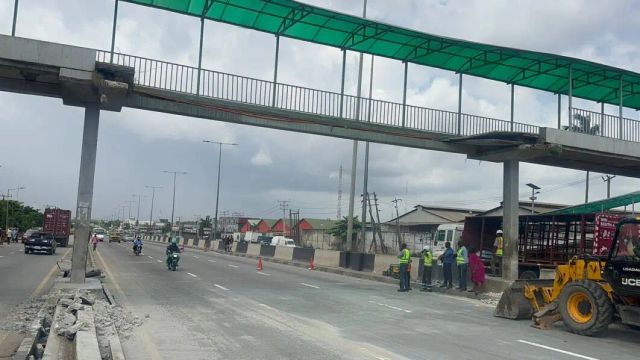 Pedestrian bridge on the ever-busy Oshodi-Apapa Expressway in Lagos collapsed