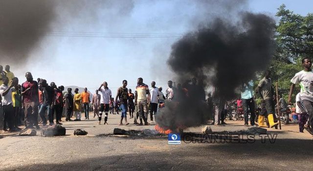 Residents block highway, protest renewed bandit attacks in Southern-Kaduna