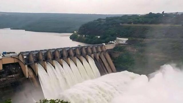 Flood alert: FG orders immediate evacuation, as Cameroon releases water from Lagdo dam