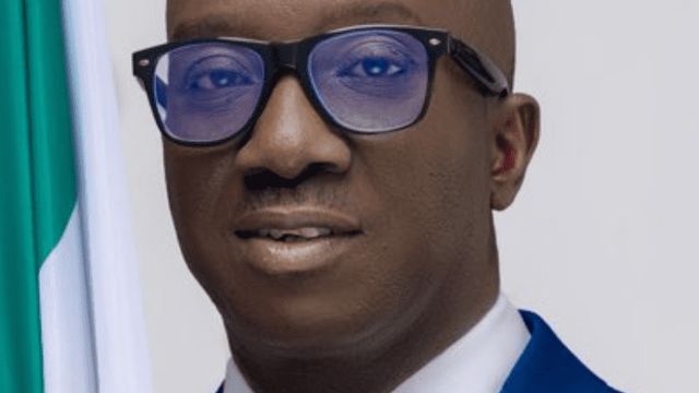 Okpebholo issues performance ultimatum to Edo civil service leaders