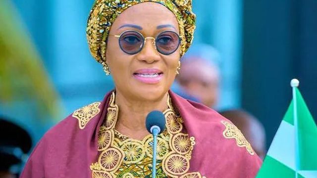 First lady urges scholarship beneficiaries to build skills beyond classrooms