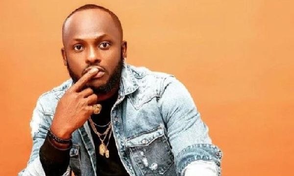 National anthem saga: Bring back old dollar price, fuel price — Comedian tells FG