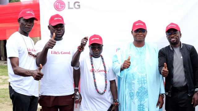 LG Electronics’ generosity shines in Oriba with solar-powered borehole donation