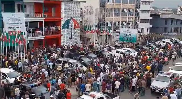 Protest rocks PDP secretariat over Rivers LG poll