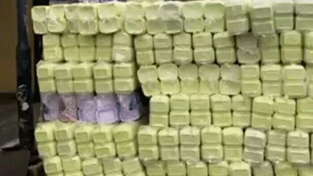 Lagos govt confiscates banned styrofoam products in Mushin market