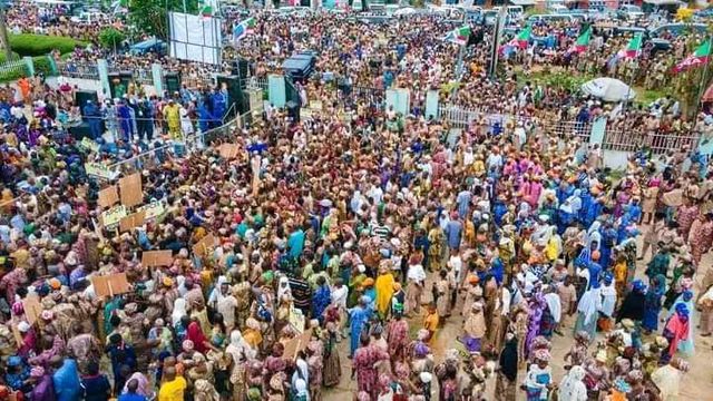Osun: Babayemi, Oyedokun, thousands of PDP defect to APC