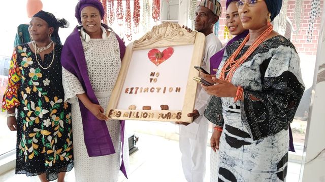 Ooni’s Queen, Aderonke unveils ₦14bn L’Extinction artwork to revive thorn carving
