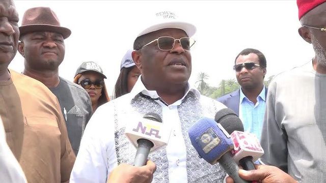 Minister Umahi reopens Independence Bridge in Lagos