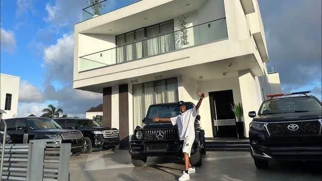 Inside Lagos booming car spotting hustle