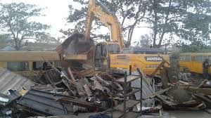 LASG dislodges illegal traders, shanties in FESTAC town