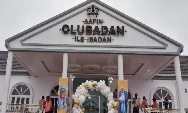 Makinde inaugurates newly built Olubadan palace