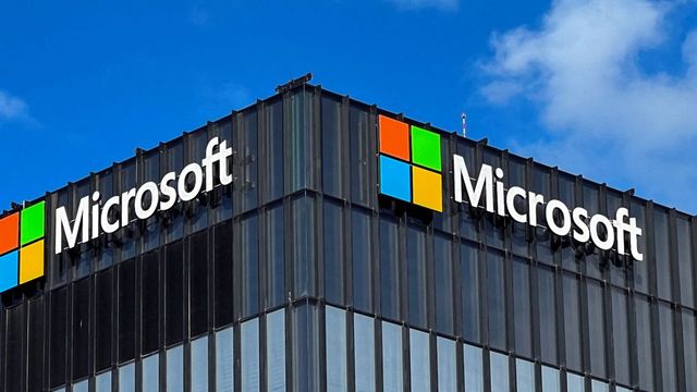Microsoft rolls out file sharing app for iPhone users
