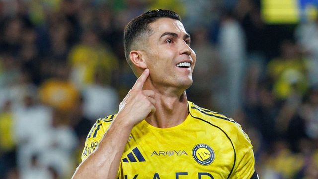 Cristiano Ronaldo becomes football’s first billionaire – Bloomberg