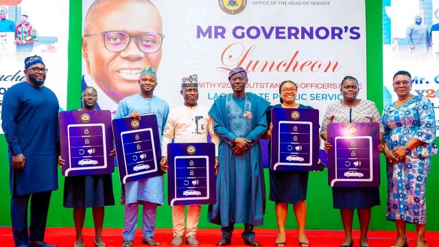 Sanwo-Olu rewards 177 Lagos workers with cars, N165.5m in recognition of excellence