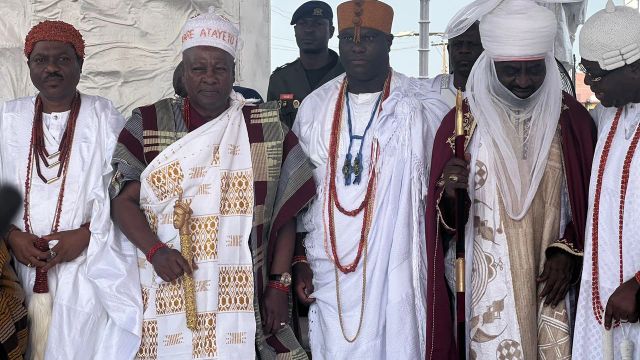 Ooni of Ife confers chieftaincy title on Ghanaian President Mahama