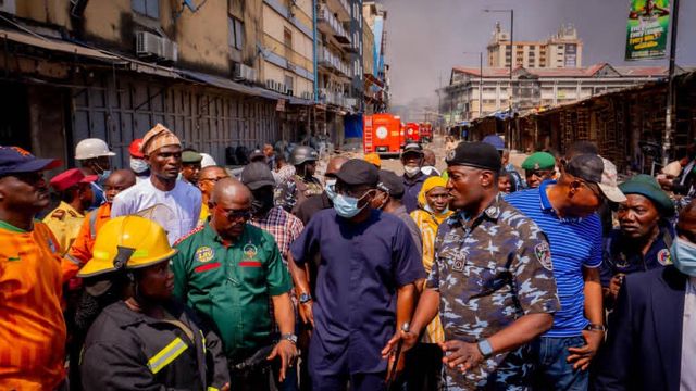 Sanwo-Olu inspects fire-ravaged 22-storey building on Lagos Island
