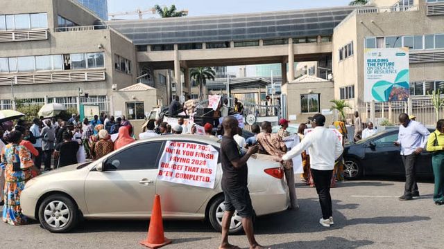 Unpaid dues: Indigenous contractors picket Finance Ministry HQ in Abuja