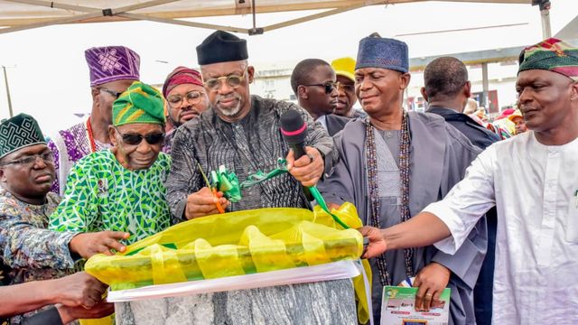 Abiodun commissions roads in Ijebu-Ode, clears air on Ogun Oil exploration