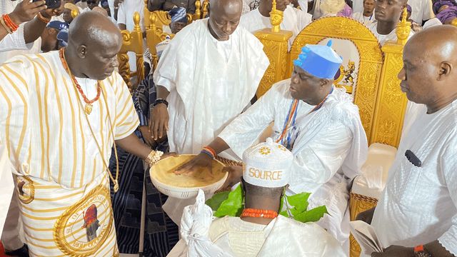 Ooni installs Obiyinka as Otun of the source