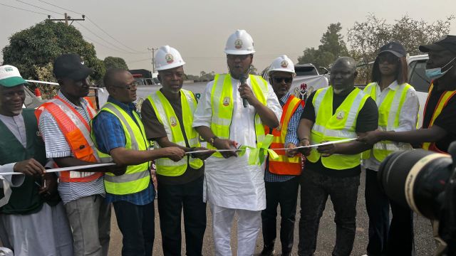 FG inspects, commissions three road projects in Kaduna