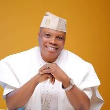 LAHA spokesman distributes free UTME forms to 1,200 indigent students