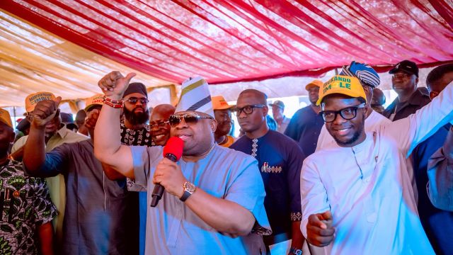 Adeleke flags off multi-billion naira road projects in Obokun, slams Wole Oke