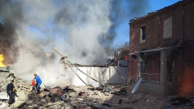 4 killed in Russian strikes in Southern Ukraine