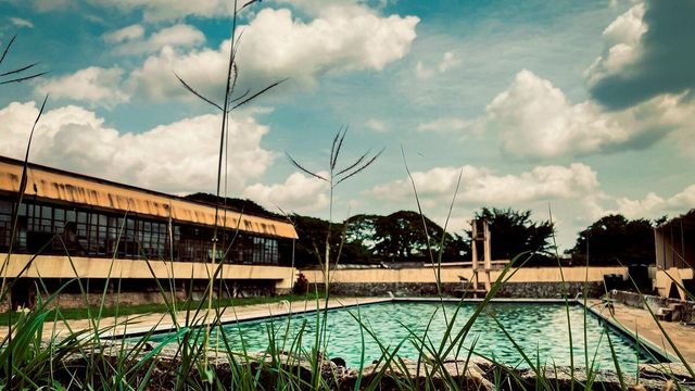 Police probe teenager’s death at UI swimming pool