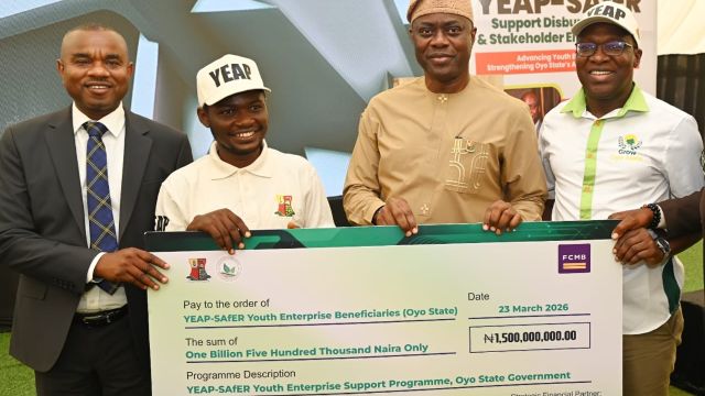 Makinde disburses ₦1.5bn to 1,000 youth agripreneurs