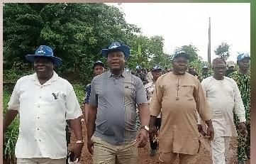 Ifedayo LGA flags off road grading, as residents applaud Tinubu on LG autonomy